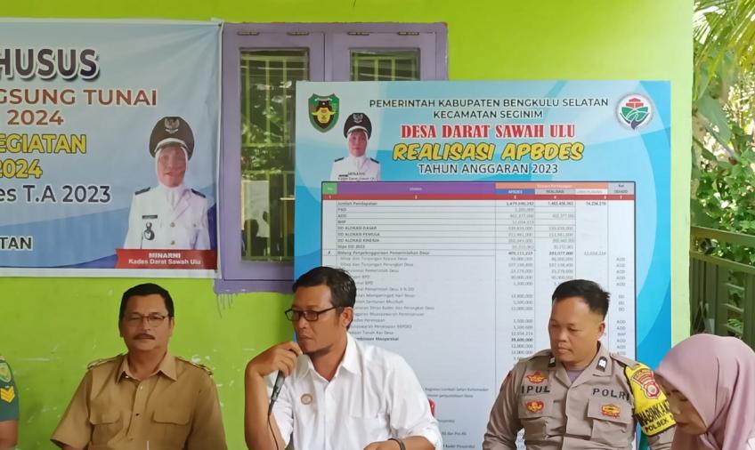 Bhabinkamtibmas Polsek Seginim Hadiri Verifikasi Kelayakan Penerima Bantuan Sosial di Desa Darat Sawah Ulu
