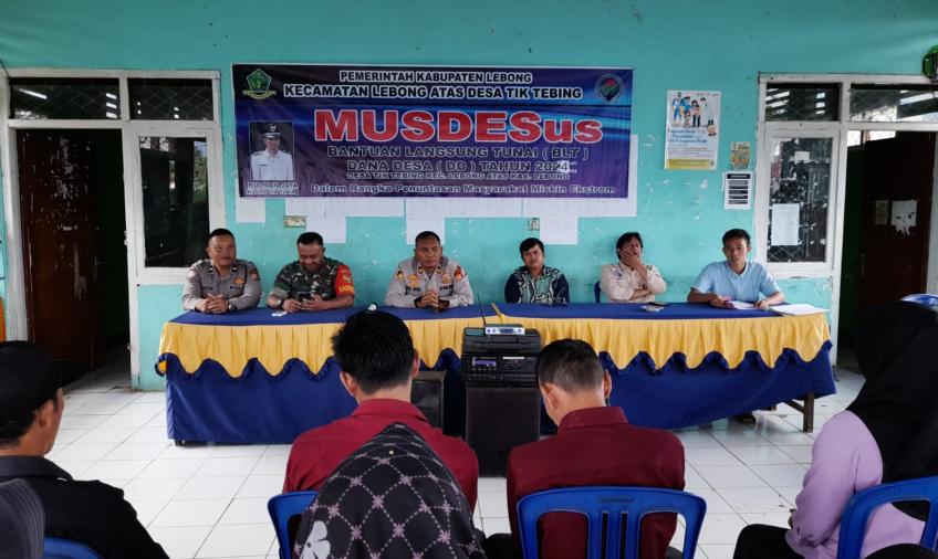 Kapolsek Lebong Atas Hadiri Musrenbangdes di Desa Tabeak Blau