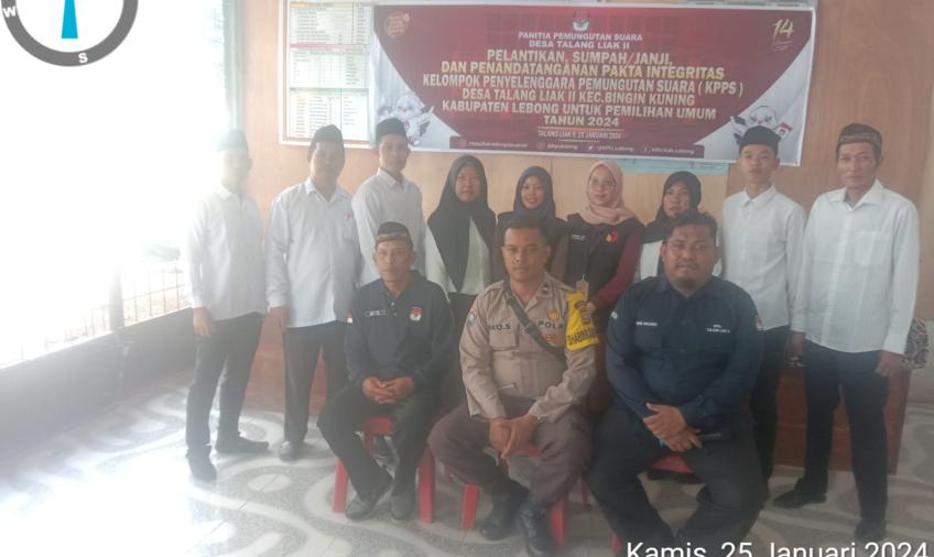 Bhabinkamtibmas Polsek Lebong Selatan Hadiri Pelantikan KPPS di 3 Desa