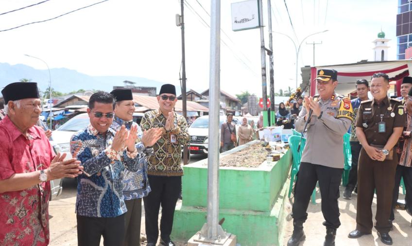 Kapolres Hadiri Launching Fungsional PTM Pasar Muara Aman