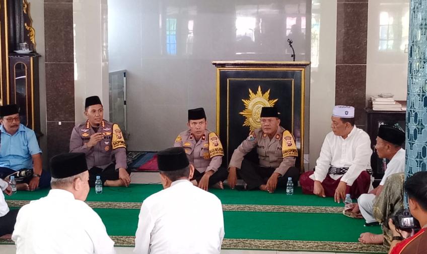 Coolling System Jaring dan Serap Informasi dari Masyarakat, Kapolresta Bengkulu Gelar Jumat Curhat di Masjid Syuhada