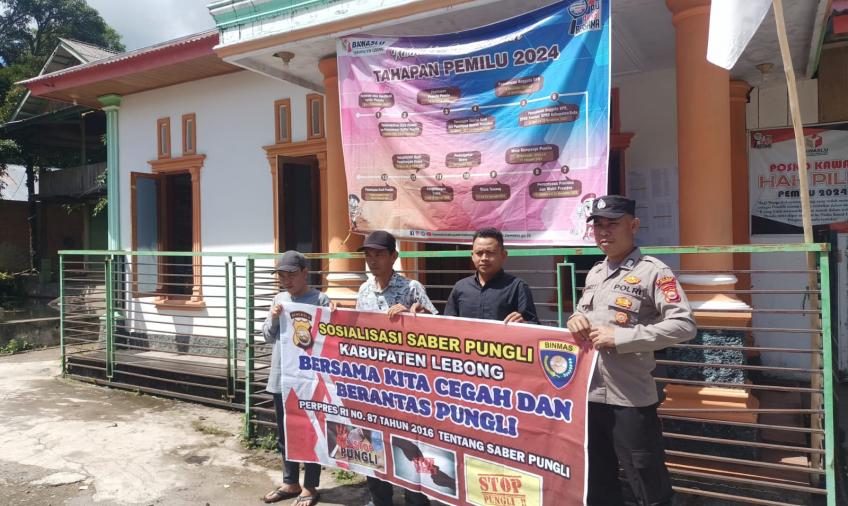 Cegah Pungli, Polsek Lebong Tengah Sosialisasi Saber Pungli di Kantor Bawaslu 