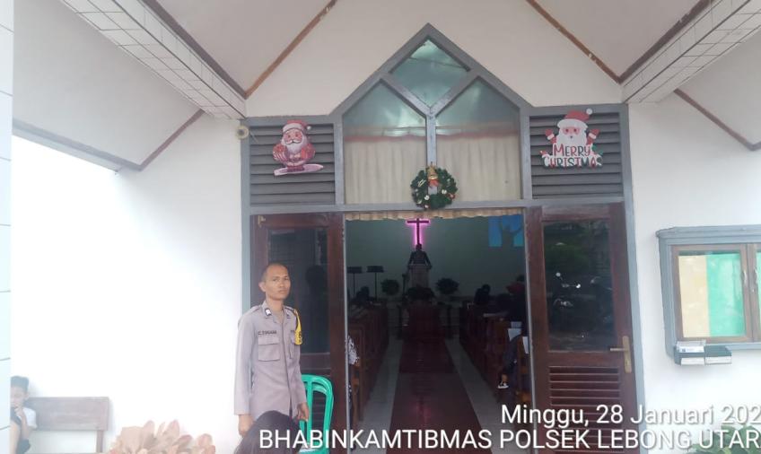 Polsek Lebong Utara Laksanakan Pengamanan Ibadah di Gereja GKII 