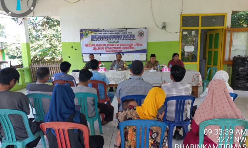 Sambang, Bhabinkamtibmas Polsek Lebong Atas Hadiri Musrenbangdes di Desa Sukau Kayo