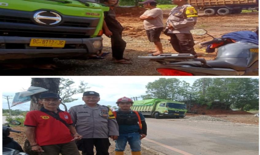 Sambangi Sopir Expedisi, Bhabinkamtibmas Polsek Selebar Sampaikan Imbauan Kamtibmas 