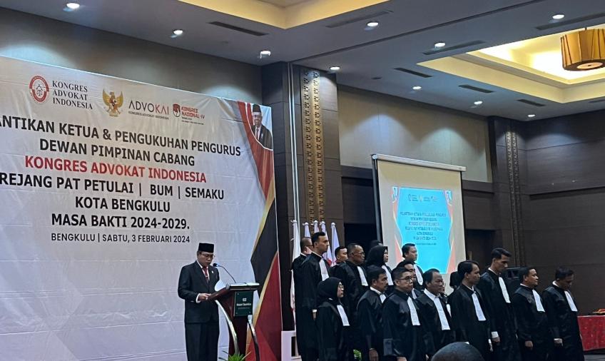 Presiden KAI Hadiri Pelantikan DPC dan Pengukuhan 18 Advokat Baru di Bengkulu