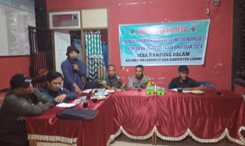 Bhabinkamtibmas Polsek Lebong Utara Hadiri Musrenbang di Desa Kampung Dalam