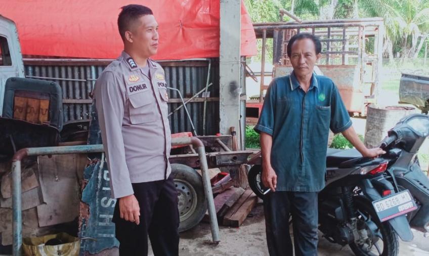 Cegah Penyebaran Berita Hoax, Bhabinkamtibmas Polsek Manna Sampaikan Imbaun melalui Sambang Dialogis 
