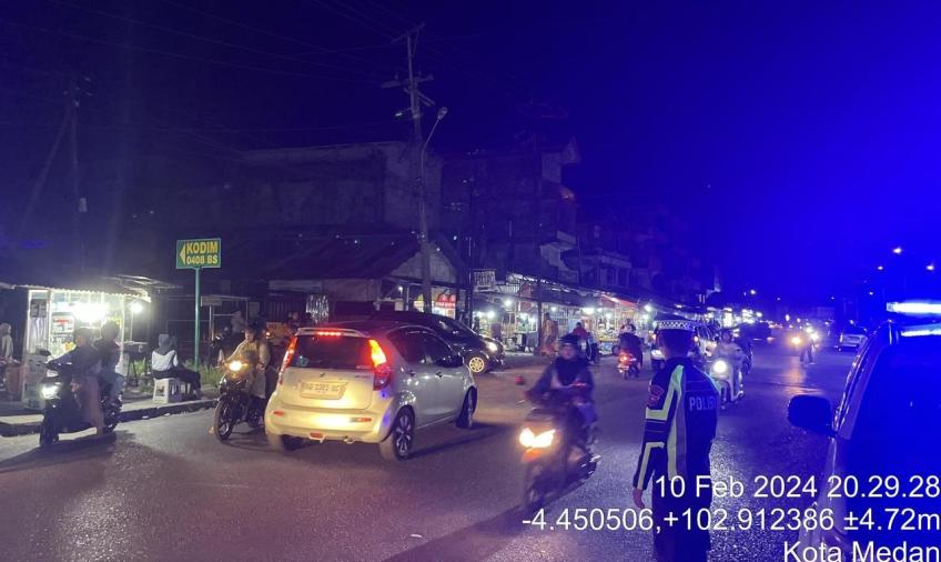 Sat Lantas Polres BS Patroli Blue Light Cegah Aksi Balap Liar 