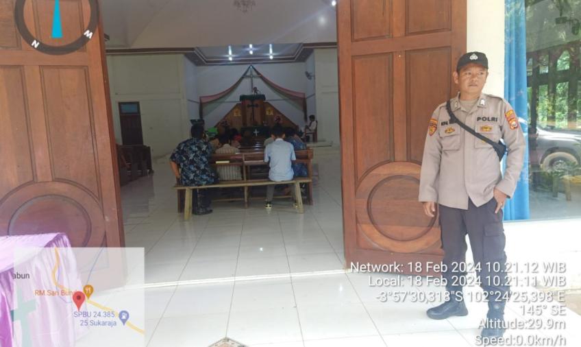 Polres Seluma Lakukan Pengamanan Ibadah Mingguan di Gereja dan Gelar Minggu Kasih 