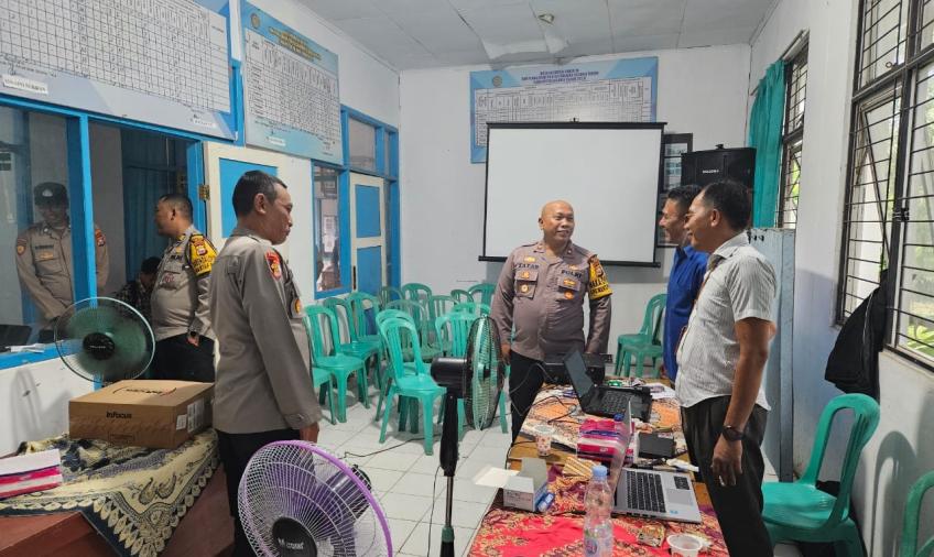 Waka Polres Seluma Cek Pengamanan Rapat Pleno Terbuka di PPK Seluma Timur
