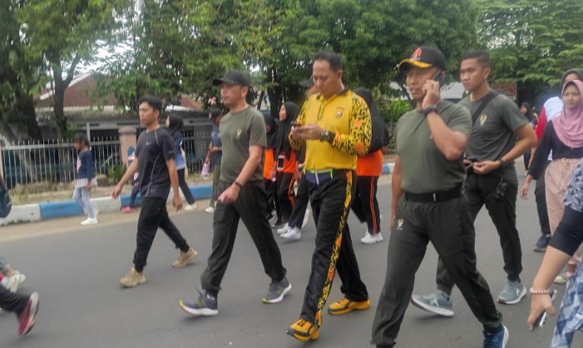 Kapolresta Bengkulu dan Kapolsek Jajaran Ikuti Jalan Sehat dan Syukuran Peringatan HUT Korem 041/Gamas Ke-78