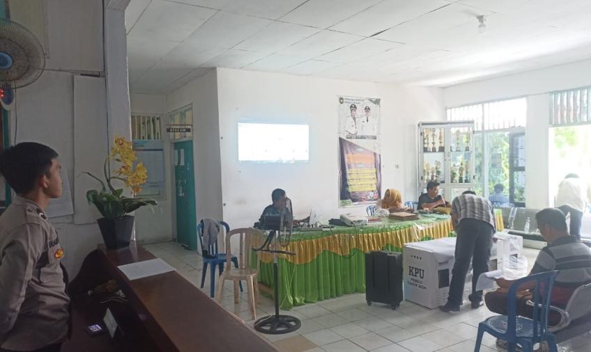 Dikawal Polsek Kota Manna, PPK Kota Manna Selesaikan Pleno Rekapitulasi Penghitungan Suara Pemilu 2024 