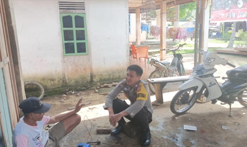 Imbauan Bhabinkamtibmas Polsek Pino Melalui Sambang Dialogis Cegah 3C di Desa Lubuk Tapi 