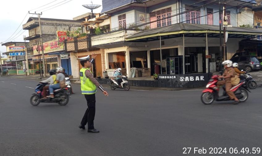 Pelayanan Prima Polres BS, Atur Lalin Bagi Pengguna Jalan Raya