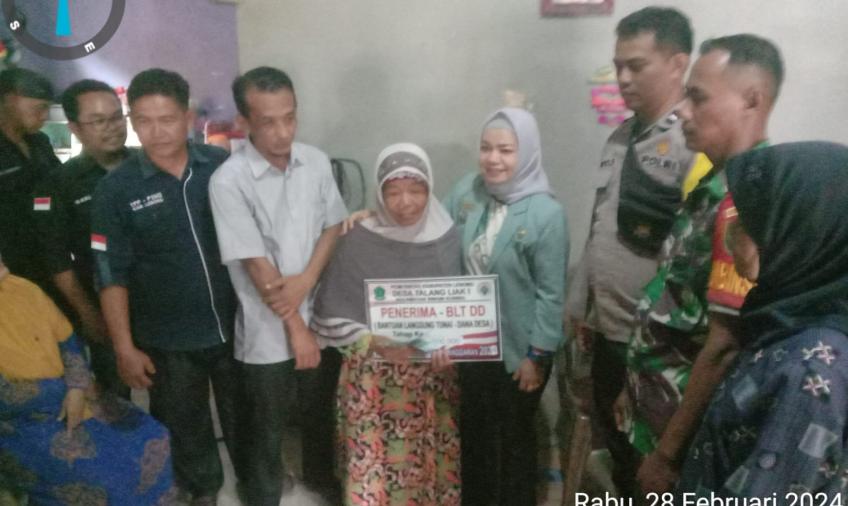 Bhabinkamtibmas Polsek Lebong Selatan Hadiri Pembagian BLT DD di Desa Bungin dan Desa Talang Liak I
