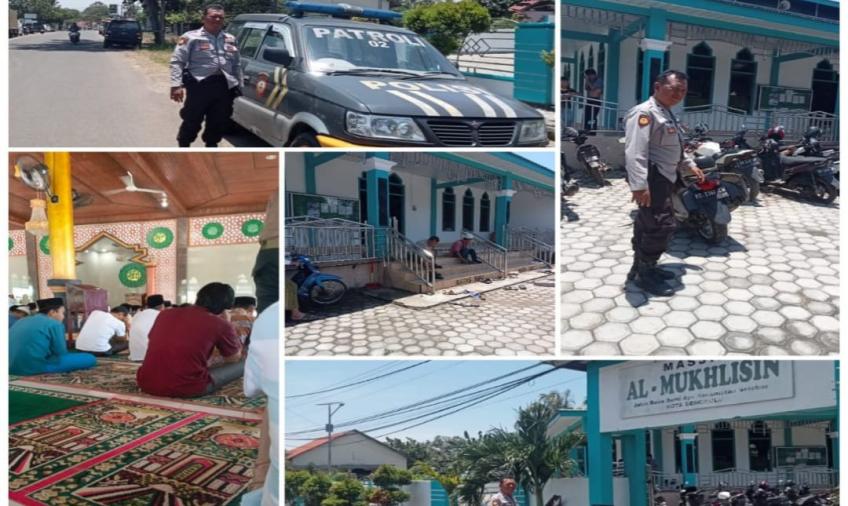Personel Polsek Selebar Lakukan Pengamanan Shalat Jumat di Masjid Al-Mukhlisin