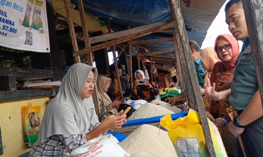 Harga Beras Stabil di BS, Ini Kata Pedagang dan Pembeli 