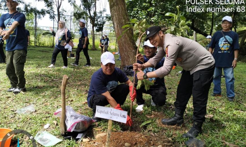 Polres Bengkulu Kawal Hearing Dari Aliansi Selamatkan Bengkulu Selatan di DPRD Kabupaten Bengkulu Selatan  