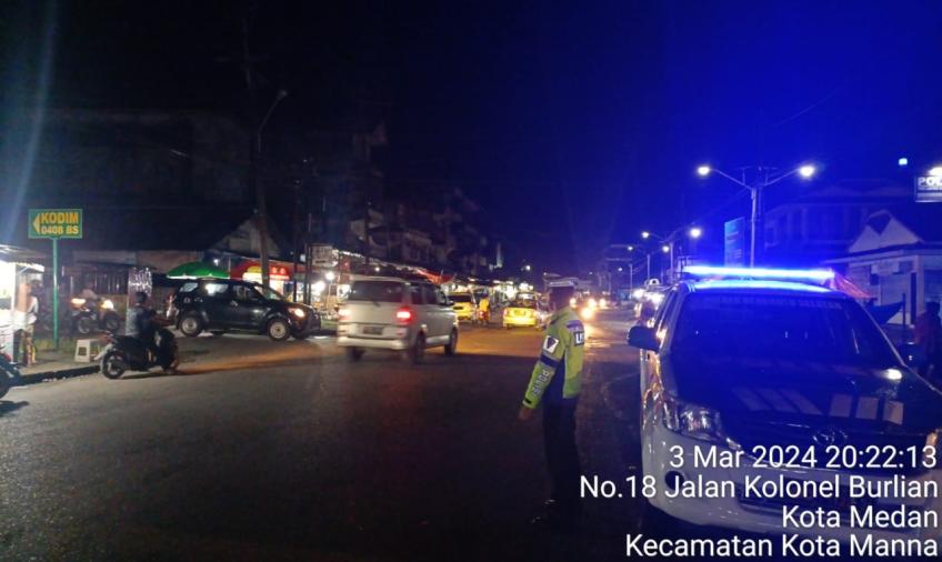 Sat Lantas Polres BS Patroli Blue Light Cegah Aksi Balap Liar di Wilkum 