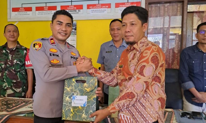 Kapolsek Kedurang Ilir Hadiri Sertijab Camat dan Sekcam Kecamatan Kedurang 