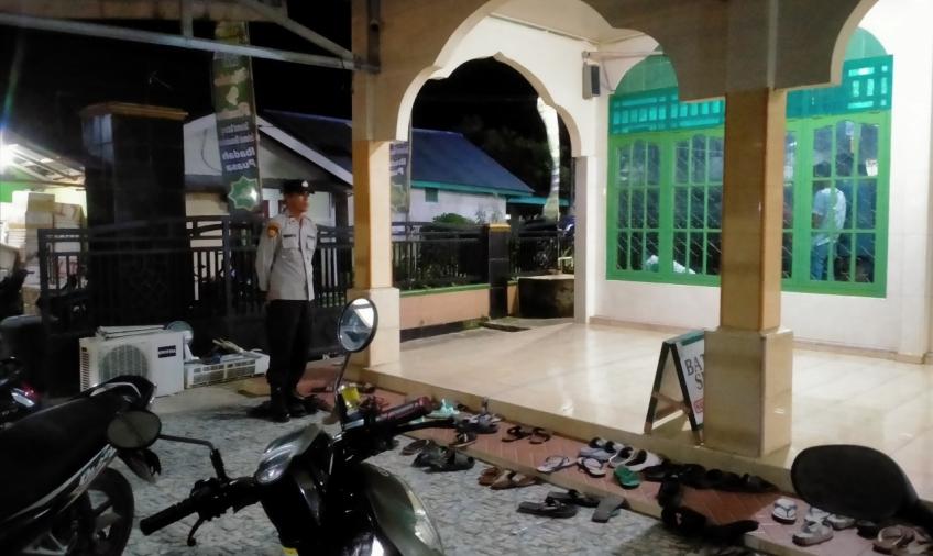 Berikan Rasa Aman kepada Jemaah, Personel KSKP Pulau Baai Pengamanan Shalat Tarawih 