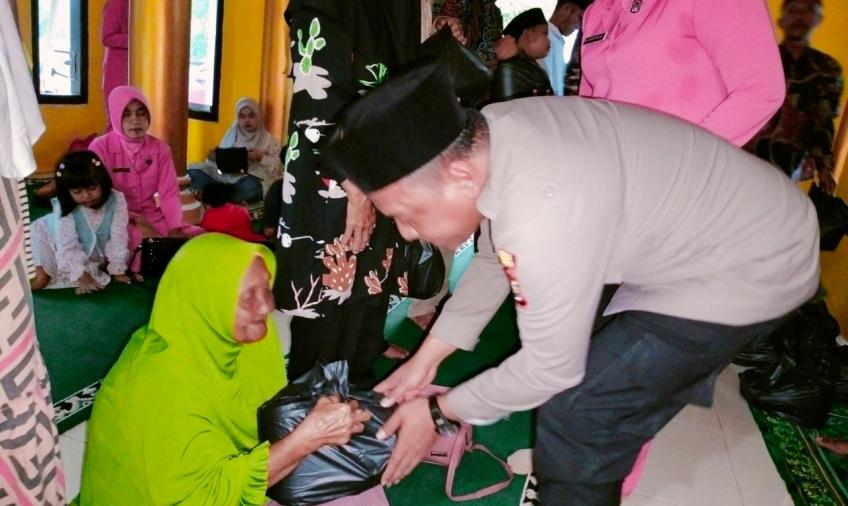 Berbagi Berkah Ramadhan, Polsek Semidang Alas Maras Berikan Bantuan Kepada Anak Yatim Piatu dan Fakir Miskin