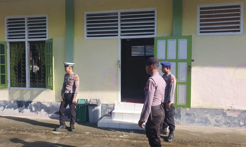 Ibadah Jumat  Agung di Gereja Gekesia Effata Manna Dijaga Polisi  