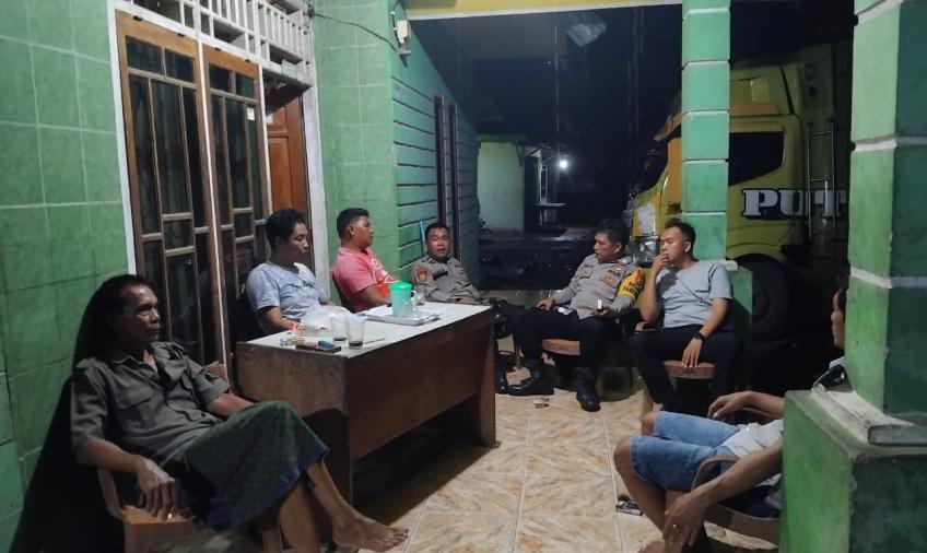 Patroli Malam, Personel Polsek Talo Sampaikan Imbauan Kamtibmas di desa Dusun Baru Ilir Talo 