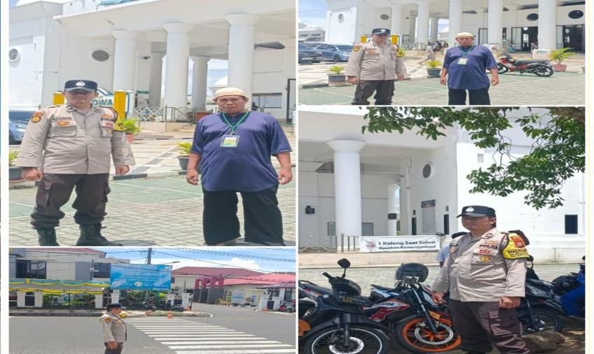 Personel Polresta Bengkulu Berikan Pengamanan Ibadah Shalat Jumat 
