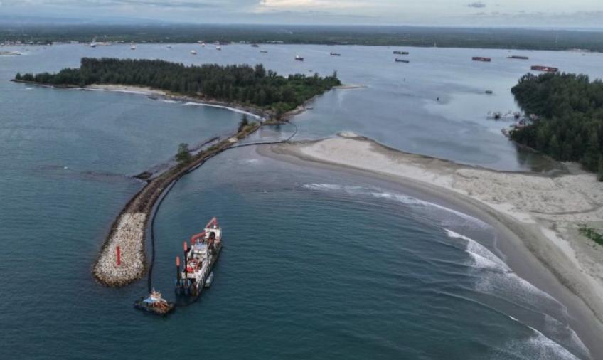 Normalisasi Alur Pulau Baai.