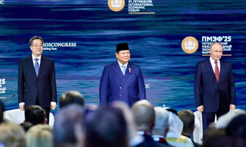 Presiden Prabowo Subianto dalam acara St. Petersburg International Economic Forum (SPIEF) 2025 di Rusia, Jumat (20/6/2025).