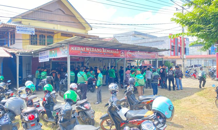 100 Pengemudi Grab Bengkulu Gelar Aksi Damai