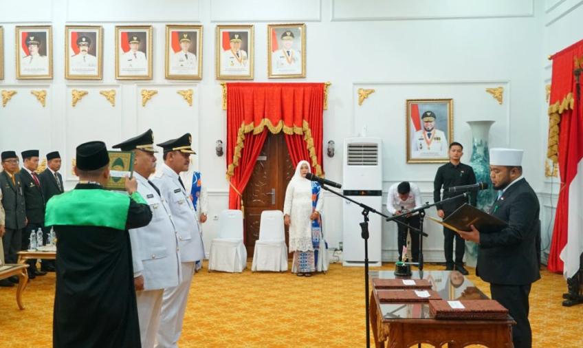 Gubernur Helmi Hasan Lantik Bupati dan Wakil Bupati Bengkulu Selatan