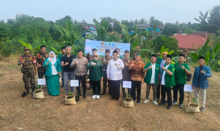 Penanaman Pohon Warnai Penutupan Diklat Terpadu Ansor Bengkulu, Minggu (27/7/2025). 